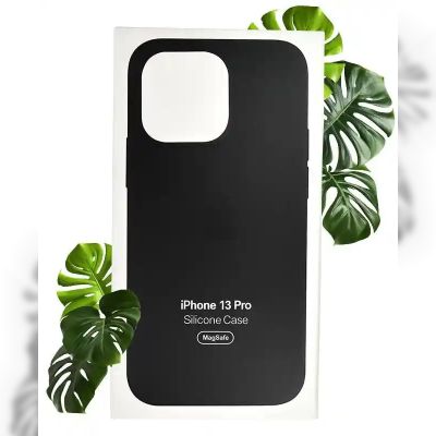Чохол Apple Silicone Case with MagSafe (Midnight) для iPhone 13 Pro
