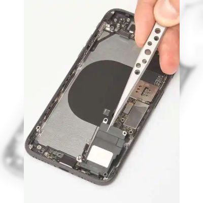 Заміна нижнього поліфонічного динаміка в iPhone 8